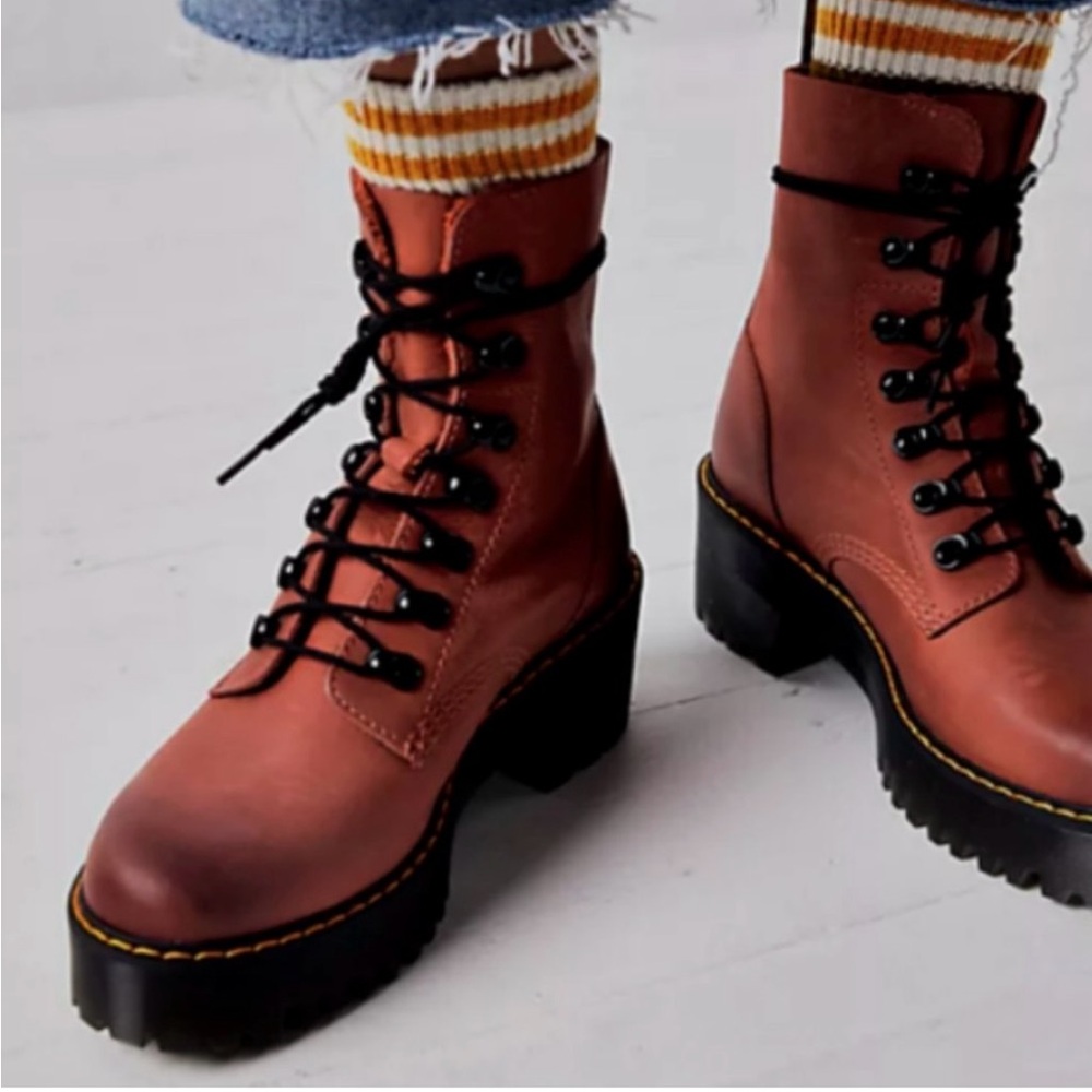 Dr. Marten’s Women’s Leona Boots size 11